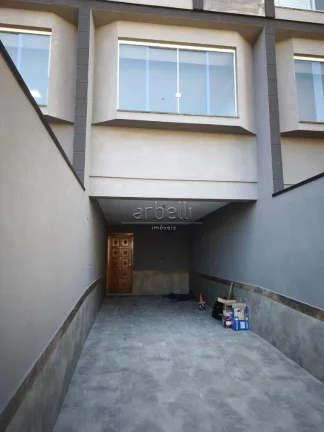 Imagem Sobrado com 160 M², 03 dormitórios sendo 01 suíte, 1 banheiro social e lavabo, sala para dois amb...