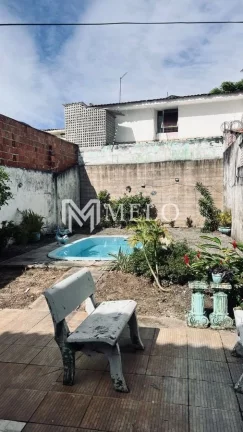 Imagem Oportunidade em CASA FORTE:246m², 05qts, 01 vaga -A VISTA.