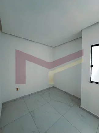 Imagem Casa 3/4 sendo uma suite com closet na Mangabeira
