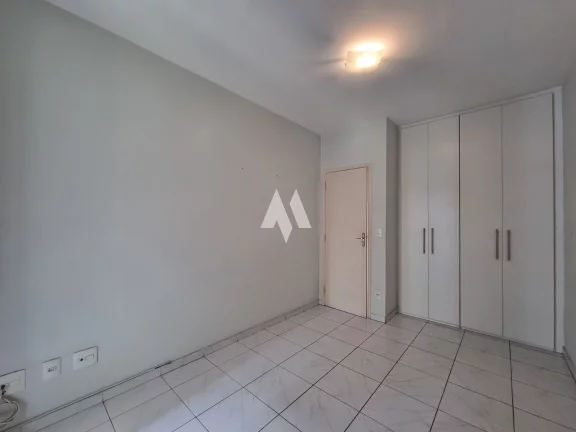 Imagem Apartamento Padrão de 2 dormitórios (sendo 1 suite) a 1/2 quadra da praia