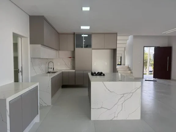 Imagem Casa Sobrado em Condomínio - 328M², 3 Dorms, 3 Suítes, Closet, 4 Vagas.