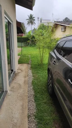 Imagem Casa em Condomínio para Venda em Ubatuba / SP no bairro Horto Florestal