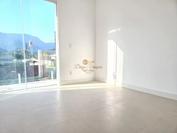 Imagem Casa em Condomínio para Venda em Guapimirim / RJ no bairro Cotia