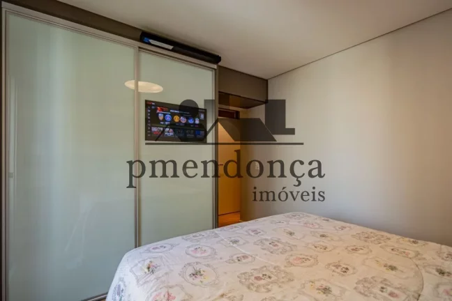 Imagem Excelente oportunidade de morar em Perdizes . O Imponente condomínio Edifício Riverside . Essa uni...