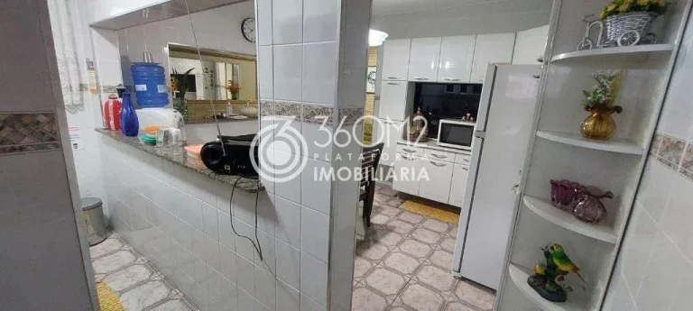 Imagem Sobrado para Venda em São Bernardo do Campo / SP no bairro Montanhão
