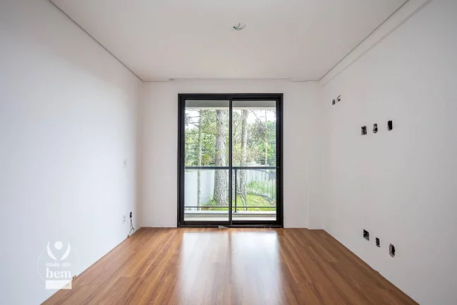 Imagem Sobrado com terraço, 3 quartos sendo 1 suíte, 2 vagas de garagem à venda por R$ 1.014.425,73 - Santa Cândida - Curitiba/PR