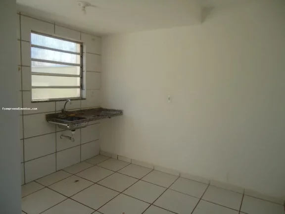 Imagem Casa em Condomínio para Venda em Iracemápolis, Condomínio Villaggio Mielli, 2 dormitórios, 1 banheiro, 1 vaga
