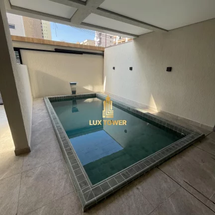 Imagem Casa Triplex com 93m2 Sendo 2 Quartos, 2 Suítes e Garagem c/Churrasqueira