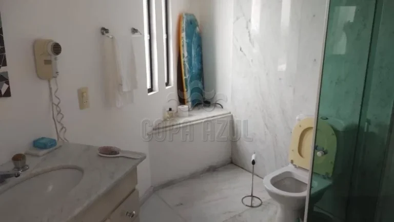 Imagem Residencial › Casa de Condomínio com 3 quarto(s) a Venda