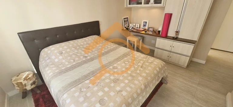 Imagem Apartamento de luxo no Condomínio Iepe Golf: 3 quartos, 3 suítes, 3 salas, 4 banheiros, 3 vagas, 185m² no Jardim Marajoara.