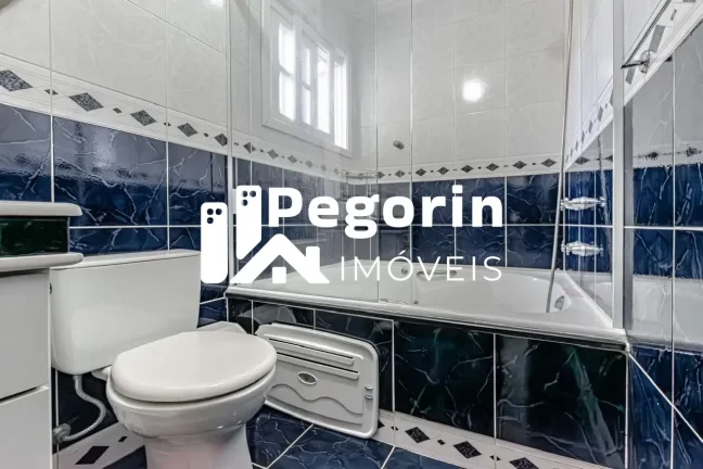 Imagem Sobrado 4 Quartos sendo 02 suítes 344,00M² Centro Pinhais