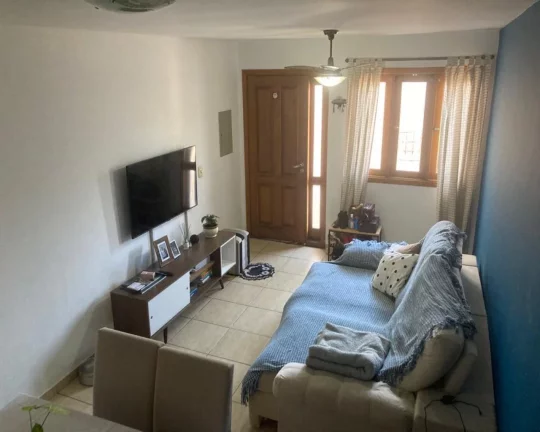 Imagem Sobrado em condomínio 2 suítes 3 Vagas de garagem