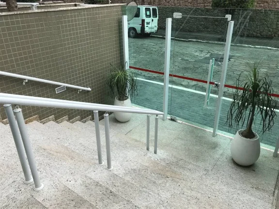 Imagem APARTAMENTO COM 76.94 m² - FORTE - PRAIA GRANDE SP