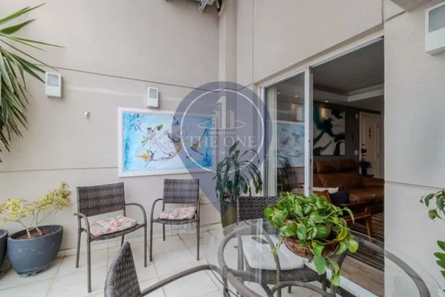 Imagem Apartamento à venda em Moema, São Paulo-SP - 2 quartos, 2 salas, 2 banheiros, 2 vagas, 70m².