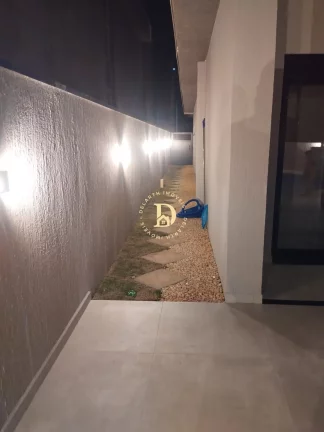Imagem Casa em condomínio - Res. Santa Mônica - Caçapava - 3 dorms (2 suítes) - 227m²