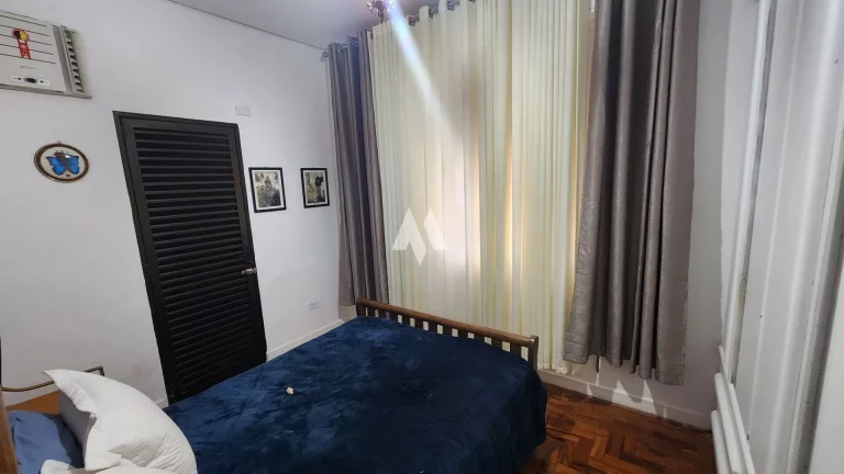 Imagem Venda de Casa/Sobrado no Embaré, Santos - Oportunidade Única em Localização Privilegiada