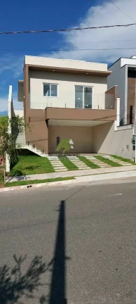 Imagem Excelente Casa em Condomínio
