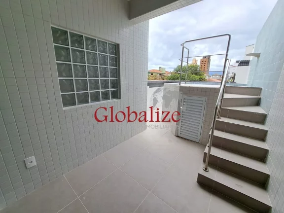 Imagem Sobreposta alta à vendacom 155m², 3 quartos, 2 suítes, piscina, churrasqueira por R$1.300.000,00 no Embaré em Santos