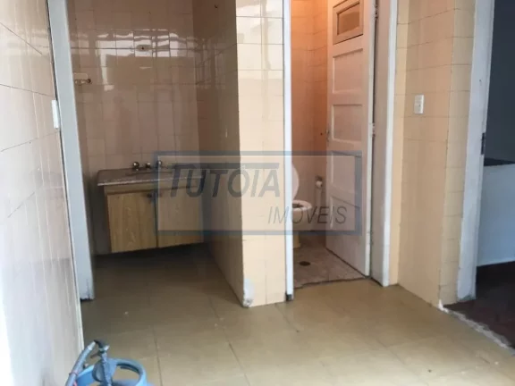Imagem CASA COM 4 QUARTOS A ALGUNS METROS DO METRÔ ANA ROSA