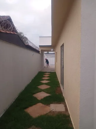 Imagem Casa para Venda em Itanhaém, Jardim Diplomata, 3 dormitórios, 1 suíte, 2 banheiros, 3 vagas