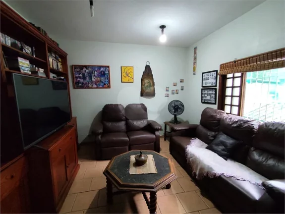 Imagem Sobrado à venda com 6 quartos, sendo 4 suítes, em Butantã, São Paulo - SP