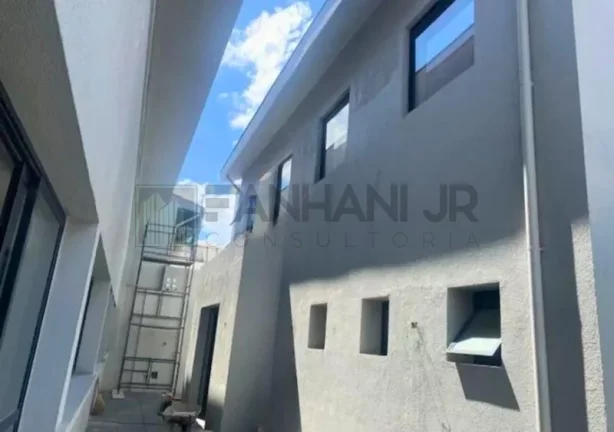 Imagem Casa Comercial para Locação em São Paulo-SP, Bairro Jardim América: 8 Salas, 8 Banheiros, 700m² de Área