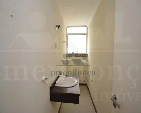 Imagem Apartamento amplo ensolarado, rico em armarios, claro e ventilado, em rua nobre e arborizada de Higi...