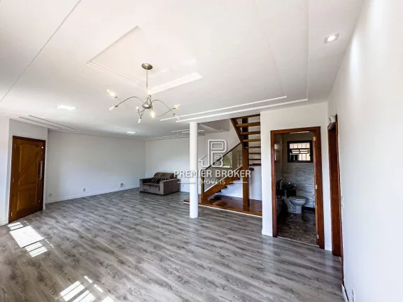 Imagem Oportunidade casa com 4 dormitórios à venda, 200 m² por R$ 940.000 - Panorama Teresópolis/RJ