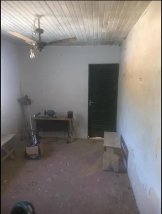 Imagem Casa disponível para venda e locação no bairro Anhumas.Conta 03 dormitórios, um banheiro social,...