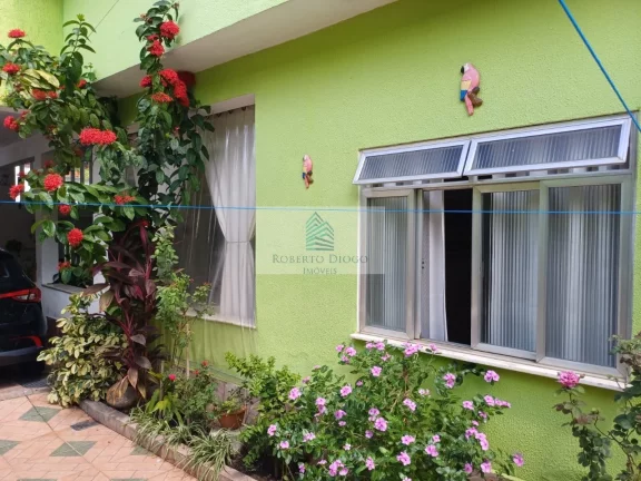 Imagem Imperdível oportunidade! Casa em condomínio à venda no Rio de Janeiro-RJ, 4 quartos, 2 suítes, 2 salas, 3 banheiros, 4 vagas, 230m².