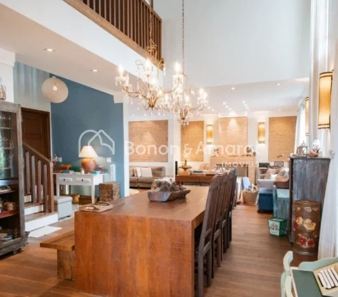 Imagem Maravilhosa casa com uma área de lazer incrível, um sonho de lugar para apreciar com a família e ...