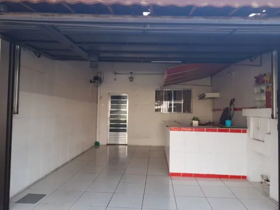 Imagem Casa à venda na Avenida Brasília, próxima ao mercado Nagumo