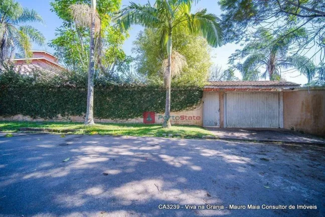 Imagem Casa de Condomínio com 4 Quartos e 3 banheiros à Venda, 329 m²