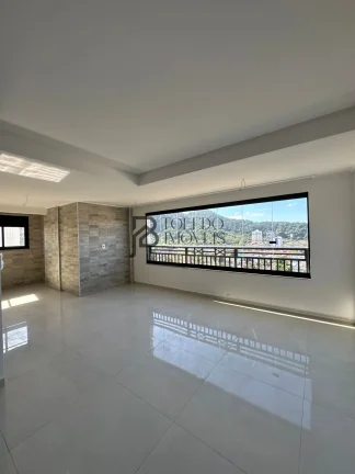 Imagem Apartamento de 2 dormitório, sendo 2 suítes e 2 vagas de garagem privativas. No bairro Canto do Forte