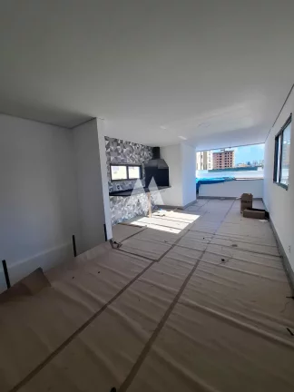 Imagem Casa Duplex /3quartos/sendo 3 suites/ piscina/Tomada para carro Elétrico/Santos