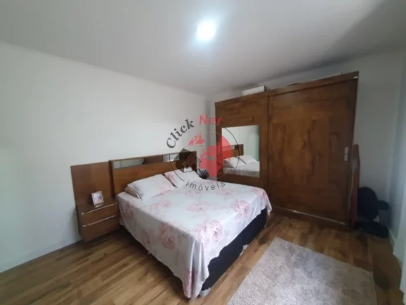 Imagem Sobrado para Venda no bairro Jardim das Maravilhas, 4 dormitórios, 1 suíte, 2 vagas