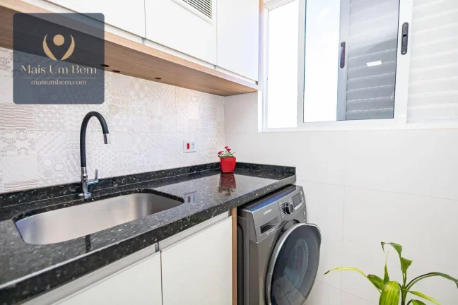 Imagem Apartamento com 2 quartos (1 suíte) à venda por R$ 555.000 - Novo Mundo - Curitiba/PR