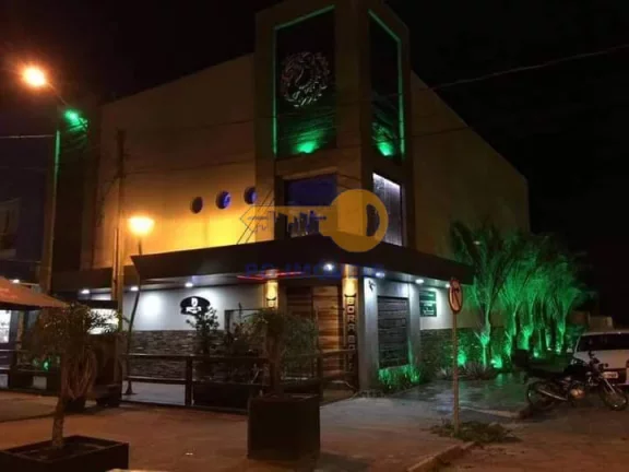 Imagem PREDIO COMERCIAL NO CENTRO DE PRAIA DE LESTE A 100 m DO MAR