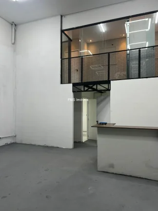 Imagem Avenida dos Bandeirantes Loja com 260m2 na Vila Olímpia