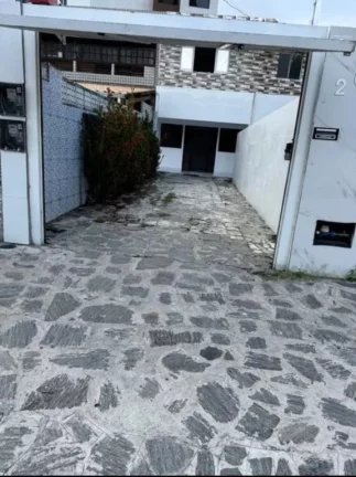 Imagem Excelente Casa Duplex – Ideal para Morar ou Investir!