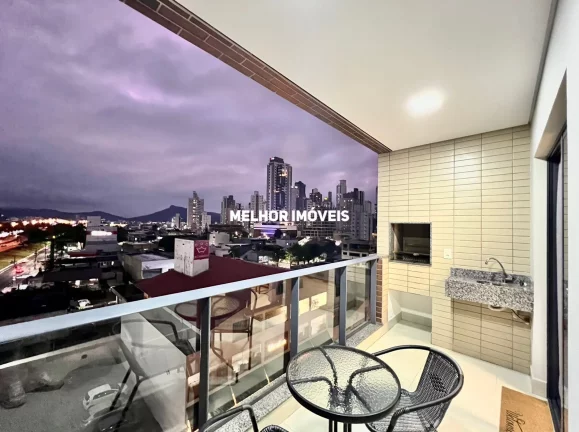 Imagem Apartamento Mobiliado com 80m² privativos, 02 suítes a venda em Balneário Camboriú