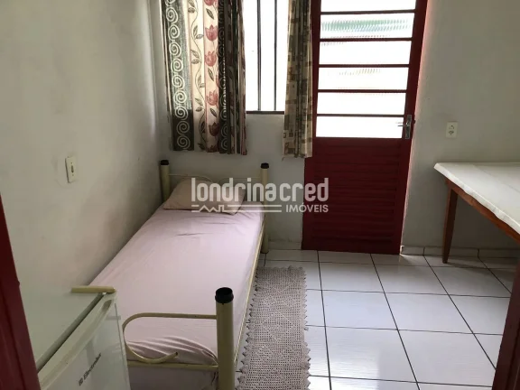 Imagem Vende-se Hospedagem com 15 Suítes, 5 Quartos, Energia Solar, Depósito, Equipamentos Completos, 40 Beliches e Excelente Infraestrutura