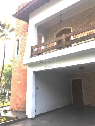 Imagem Sobrado com 341 MÂ². No andar superior temos 4 dormitÃ³rios sendo 2 suÃ­tes, banheiro social e espaÃ...