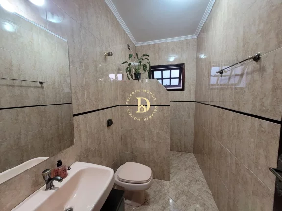 Imagem Casa - Jardim Souto - SJCampos - 02 Dormitórios (01 Suíte) - 252m²