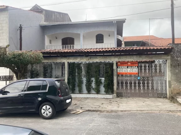 Imagem Sobrado com 4 dormitórios à venda, 236 m² por R$ 840.000,00 - Jardim Medina - Poá/SP