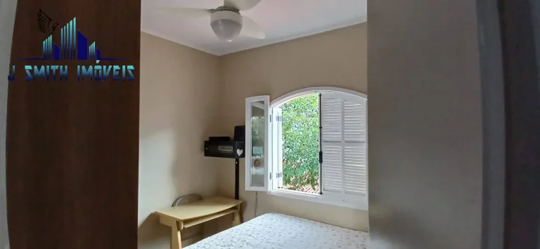 Imagem CASA 4 DORMS, 2 SUÍTES, QUINTAL GRANDE, 4 VAGAS. LAZER NO CONDOMÍNIO