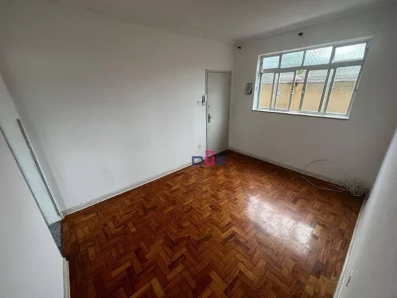 Imagem Apartamento com 2 dormitórios em 1 andar de frente com garagem box privativa à venda, 76 m² por R$ 424.000 - Vila Matias - Santos/SP