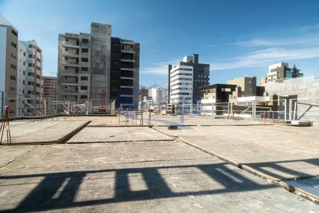 Imagem Apartamento á venda com 2 suítes no centro de Torres/RS