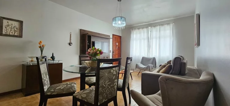 Imagem Casa à Venda,300 m2 , 3 dormitórios(1 suíte), 2 Vagas , Trindade, Florianópolis, SC