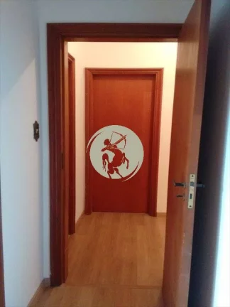Imagem APARTAMENTO A VENDA EM SANTOS NO BAIRRO DO GONZAGA C/ GARAGEM FECHADA E ELEVADOR PRÉDIO DE ESQUINA,...